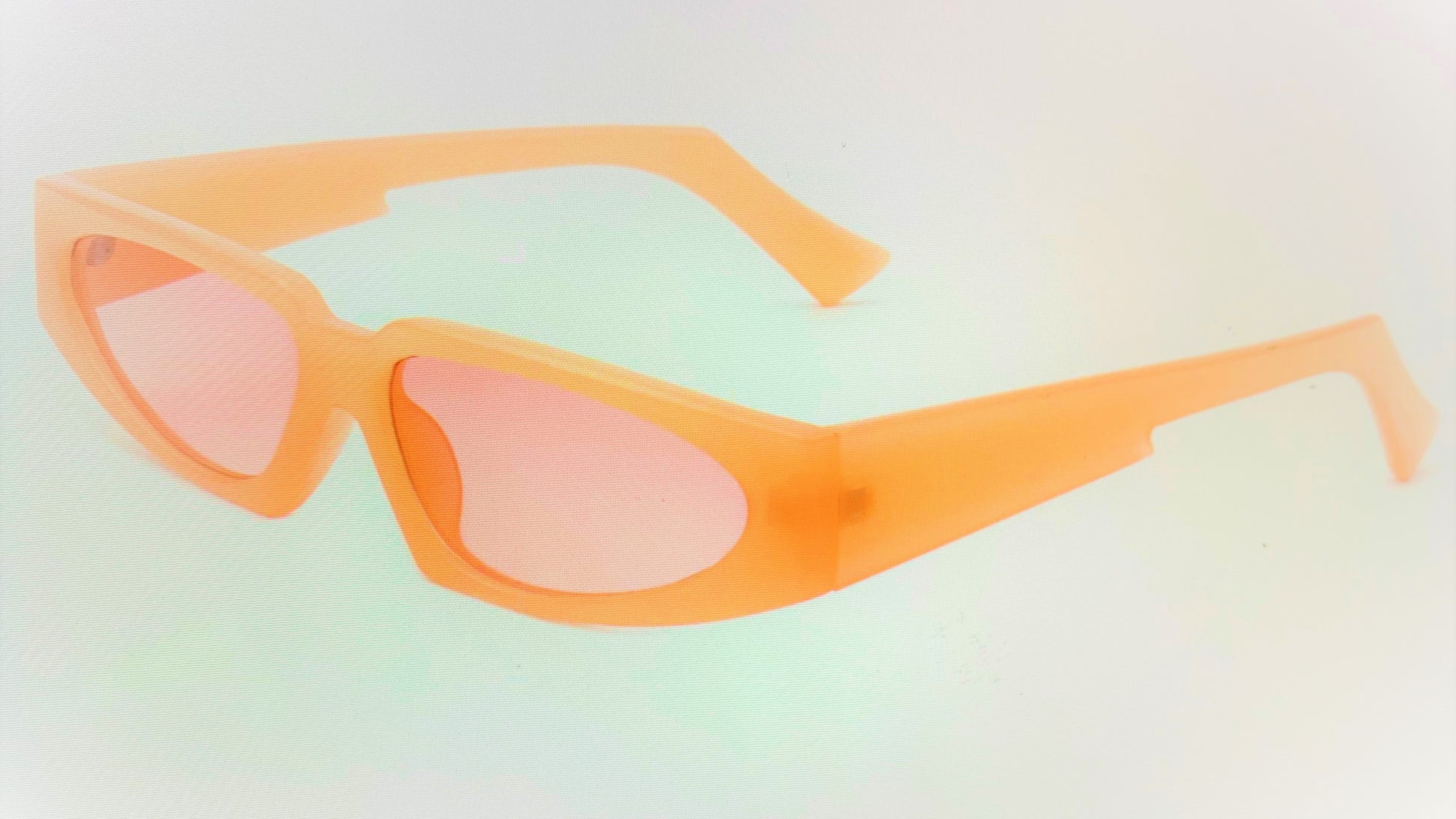 The Retro fashion narrow rectangle vintage slim sunglasses will be perfect to compliment any outfit you wear.